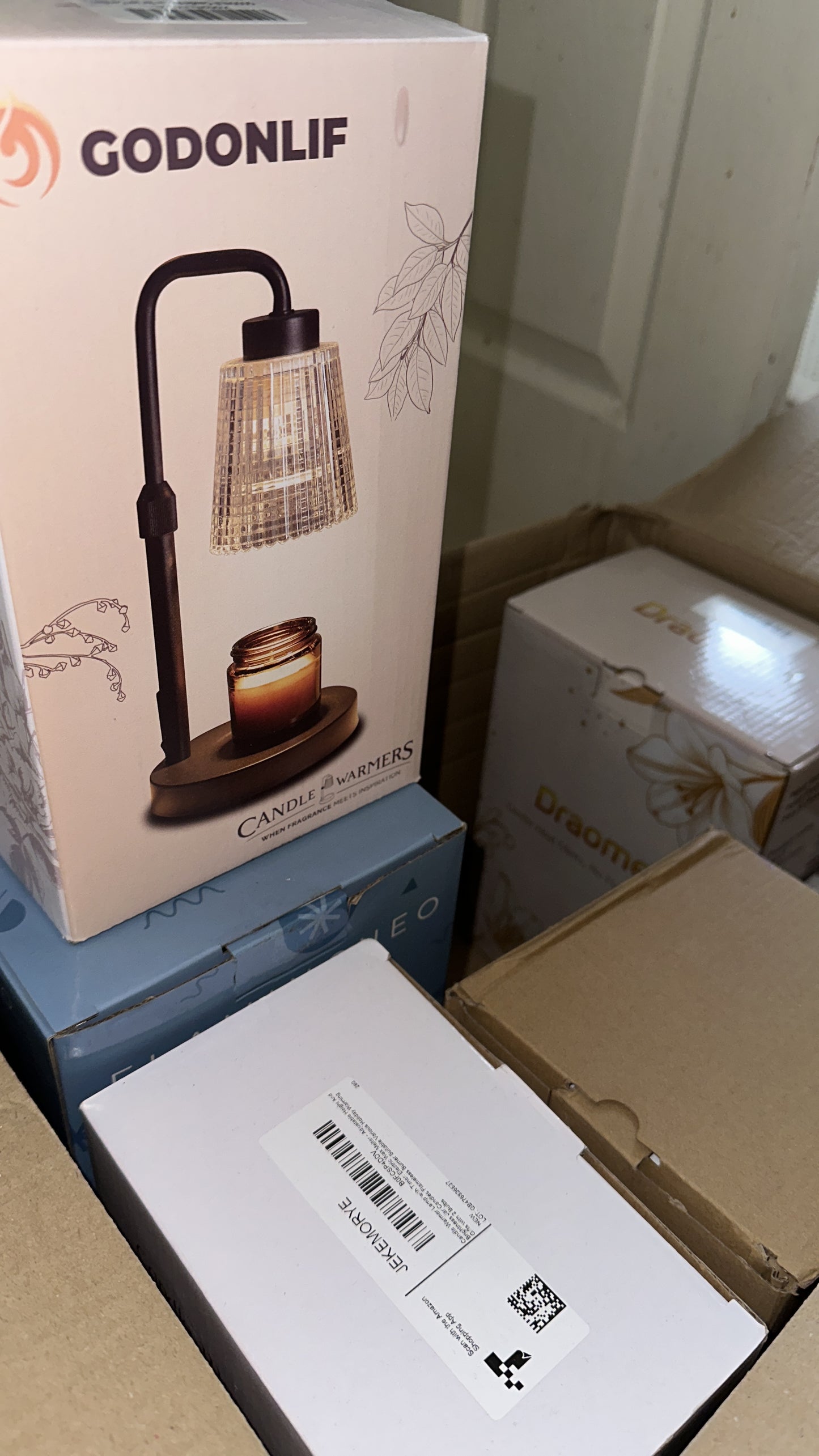 GODONLIF candle warmer lamp with packaging and box in the background